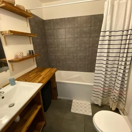 Appartement Proche Conservatoire Hyper Centre Reims Exterior photo